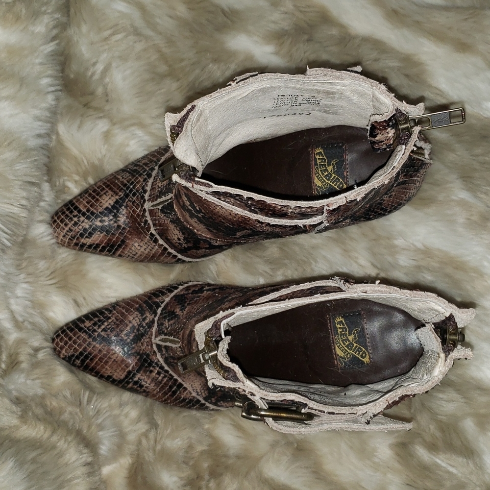 Freebird Joey Boots Snake Print Size 9 - image 4